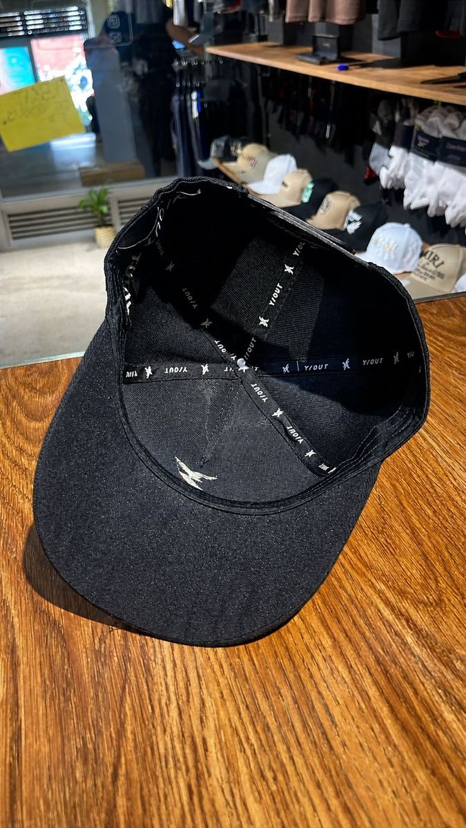 Gorra negra YIOUT Airlines visera curva, foto 2 de 3