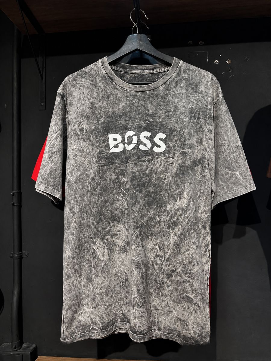 Camiseta gris mineral wash BOSS - M, foto 2 de 2