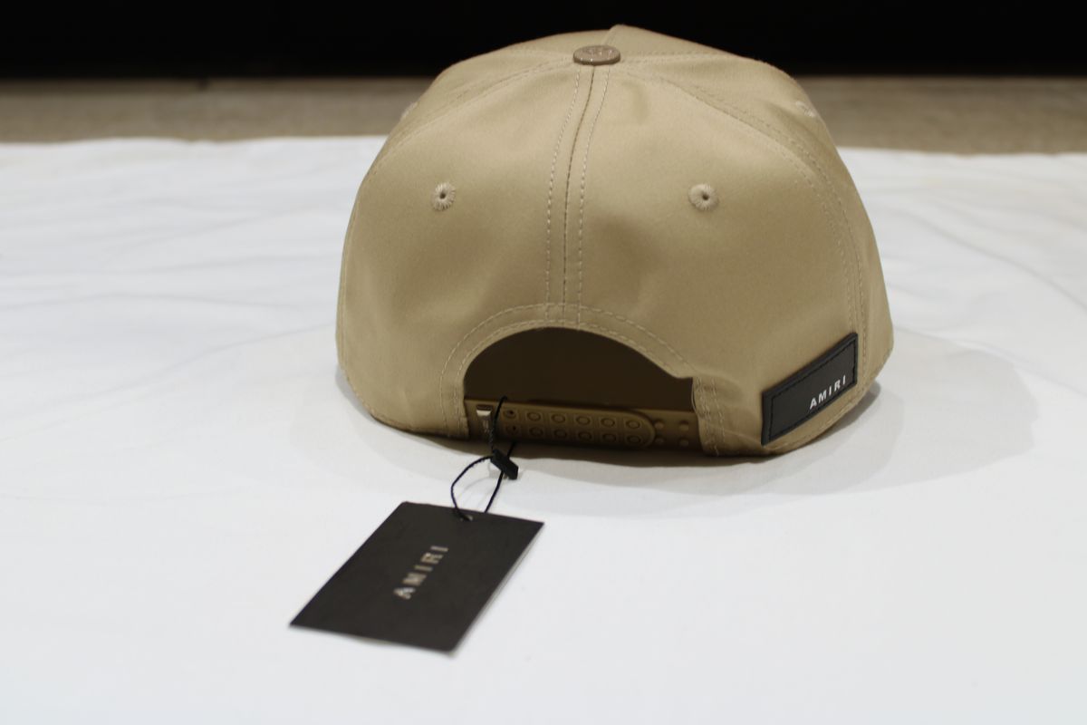 Gorra premium Amiri beige logo tipográfico, foto 3 de 3