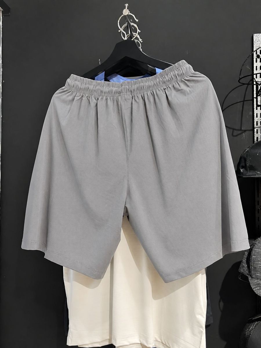 Pantaloneta deportiva Adidas gris con cremalleras - 2XL, foto 3 de 3