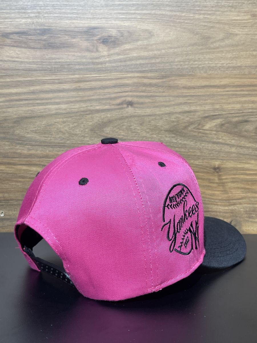 Gorra NY fucsia visera negra, foto 2 de 3
