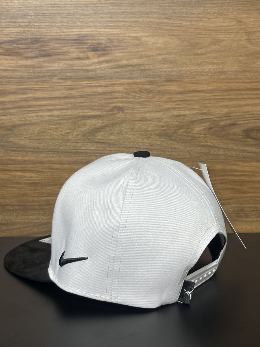 Gorra Nike SB blanca visera negra, foto 2 de 3