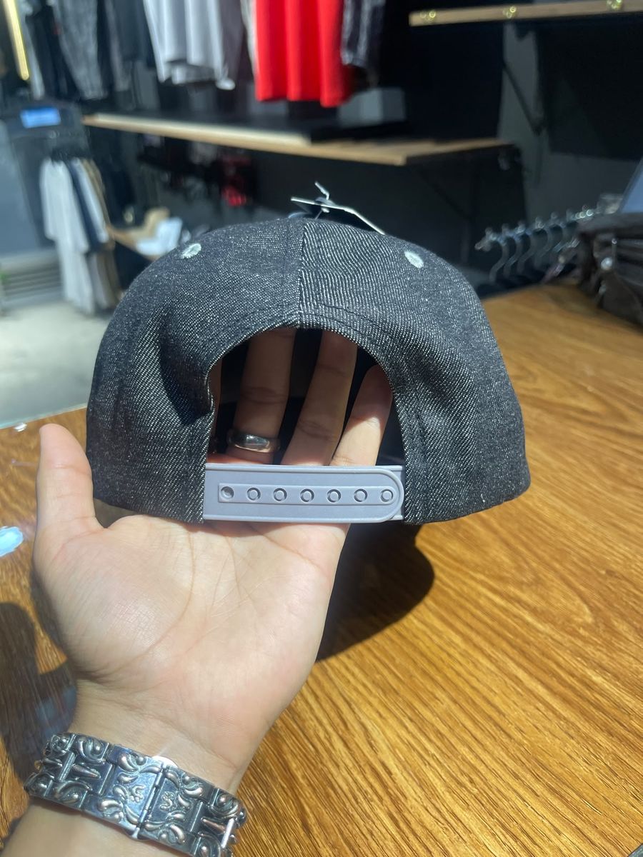 Gorra Quiksilver gris estampado tipográfico visera gris, foto 2 de 3