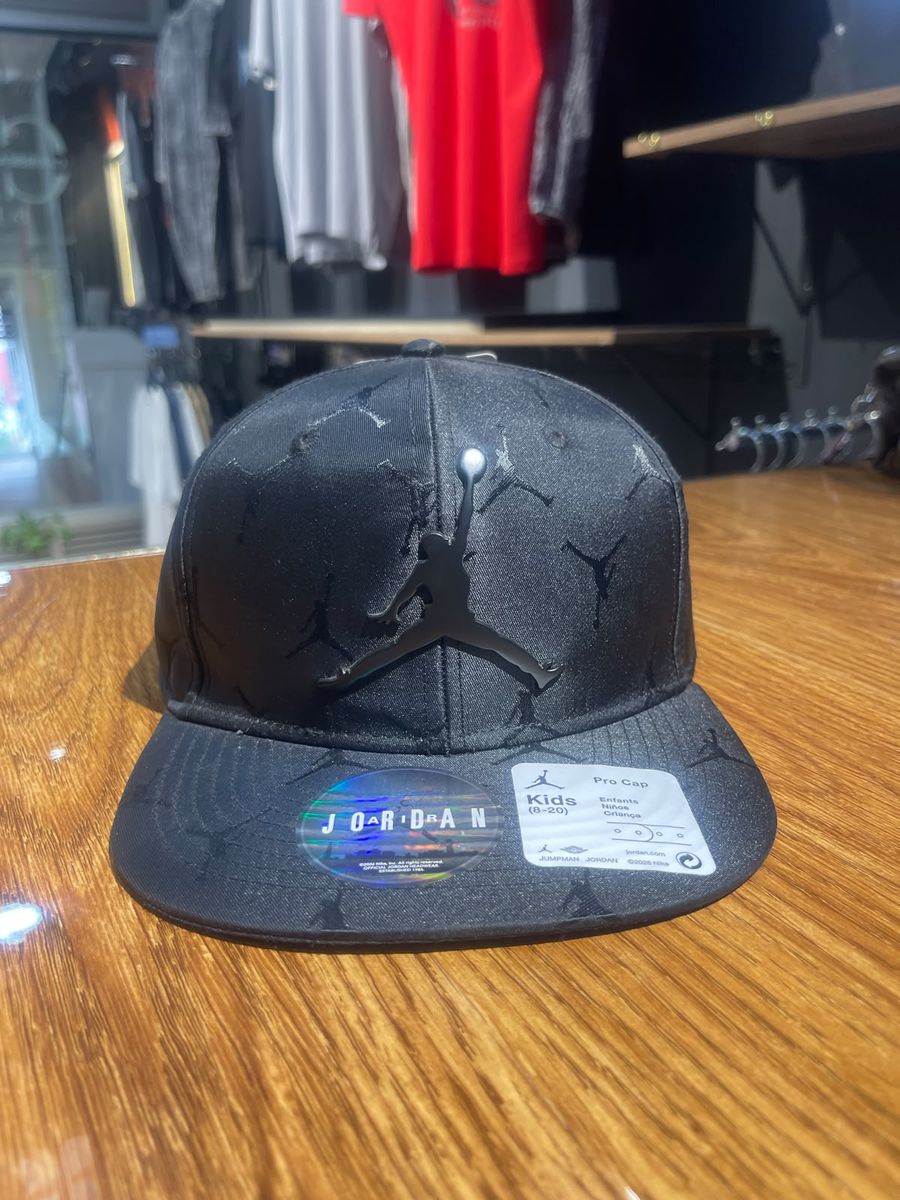Gorra Jordan negra patrón Jumpman