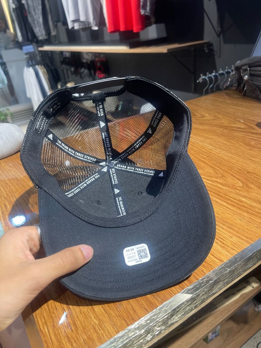 Gorra Adidas negra trucker, foto 3 de 3