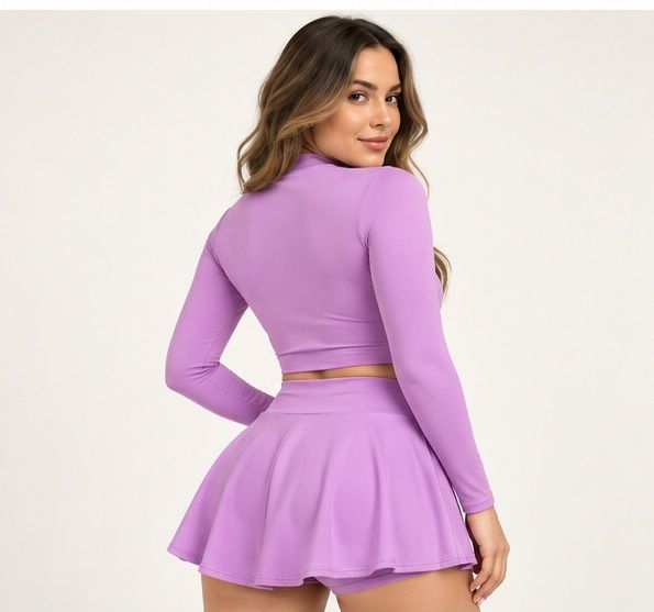 Conjunto deportivo buzo corto y falda short, foto 4 de 5