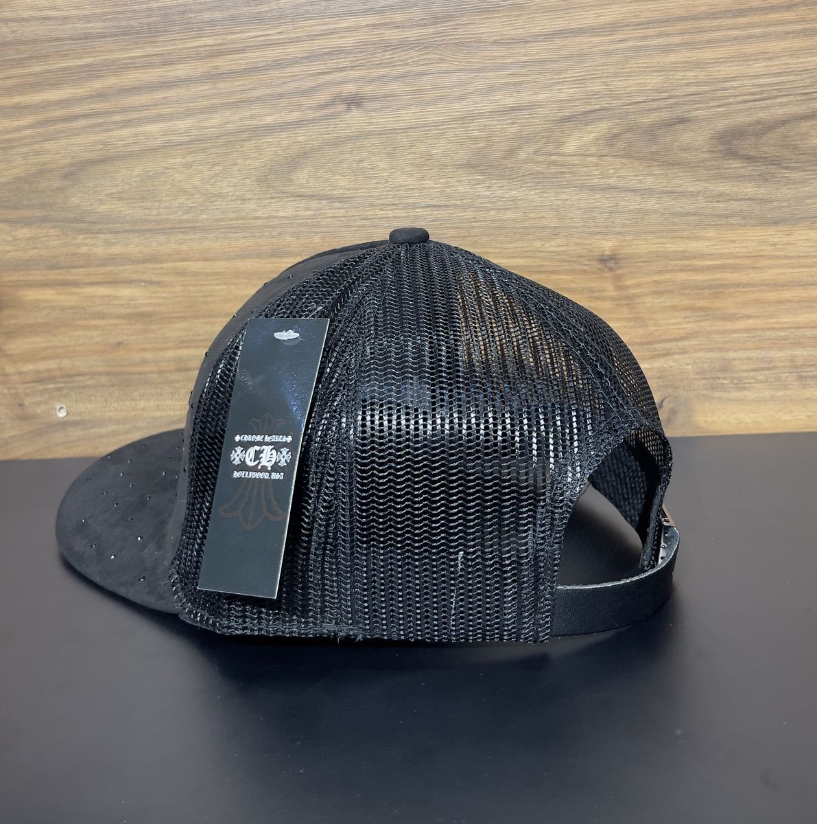 Gorra negra tres cruces bordadas, foto 2 de 3