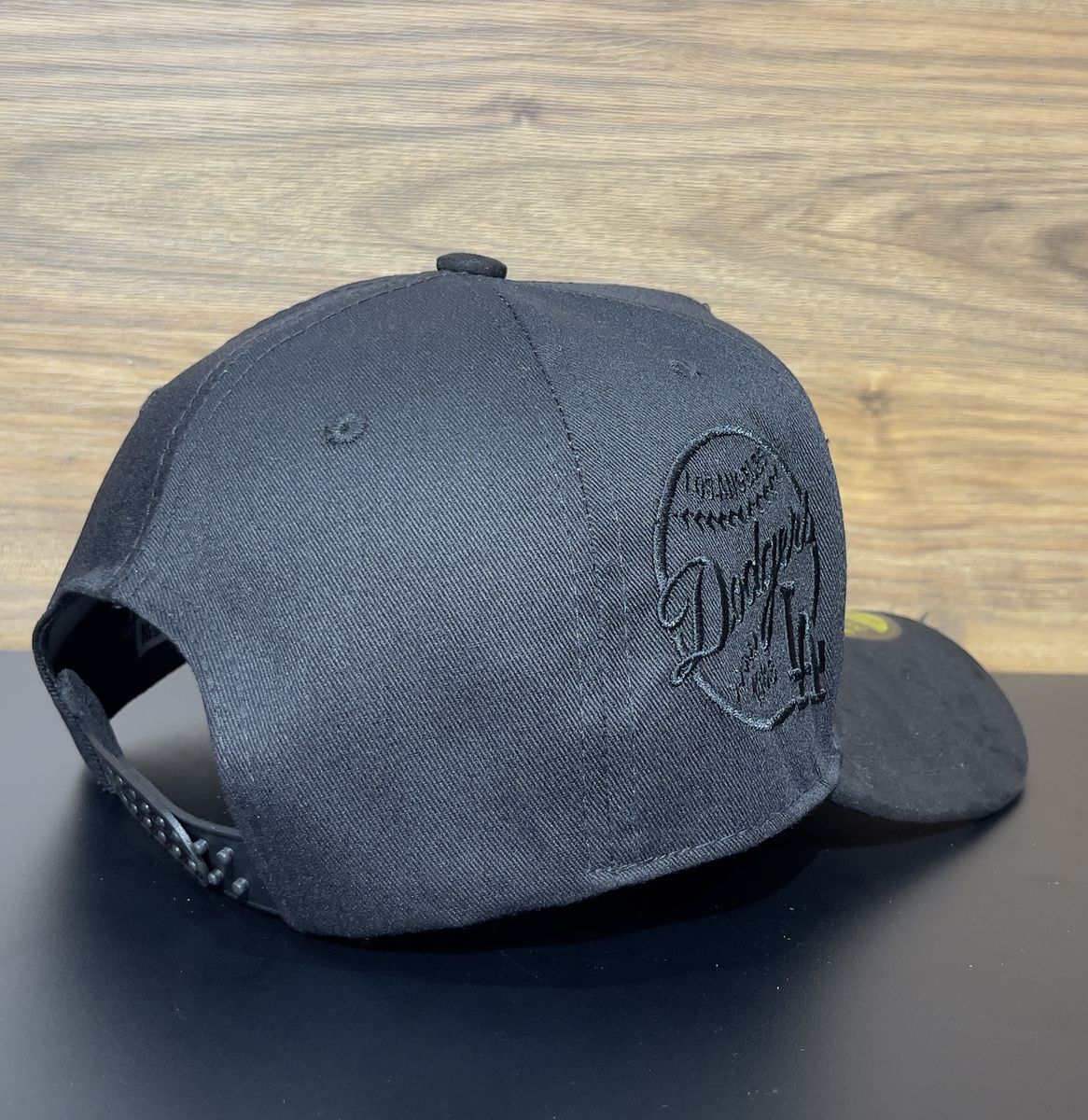 Gorra LA gris bordado tono sobre tono, foto 2 de 3